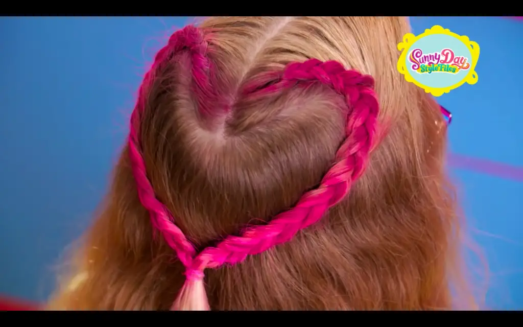 Cute friendship braids heart shaped and colored hair tutorial