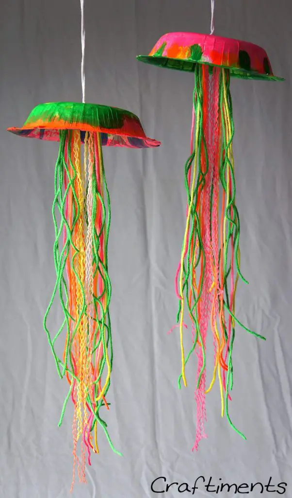 Glow in the Dark Jellyfish Craft